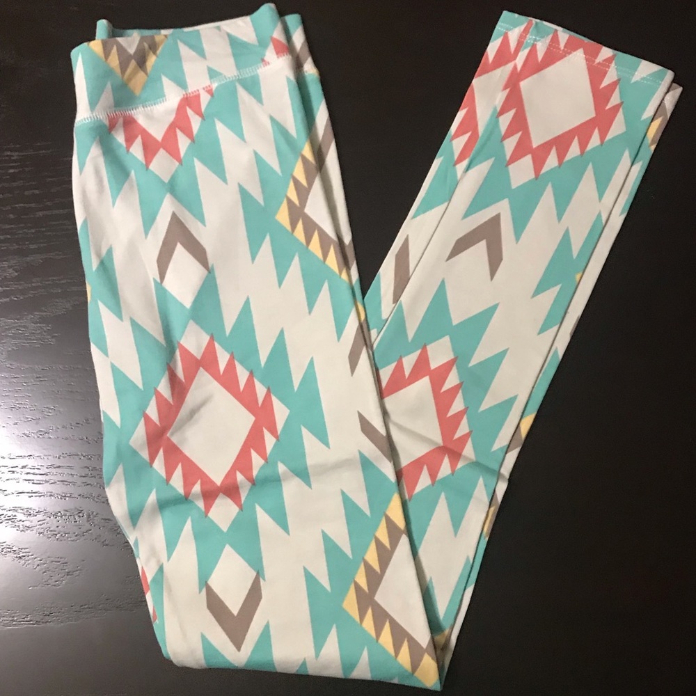 NWOT [Wet Seal] Tribal PrintLeggings